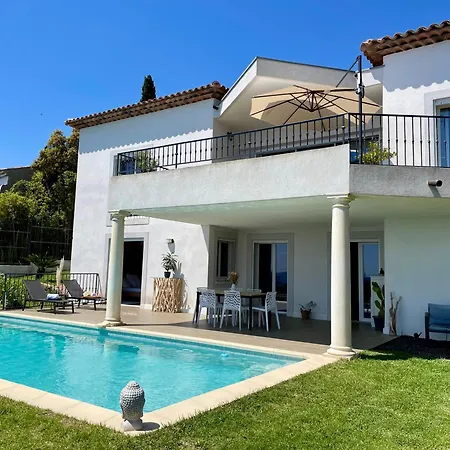 Selfoss Vue 300m De La فيلة Saint-Raphaël