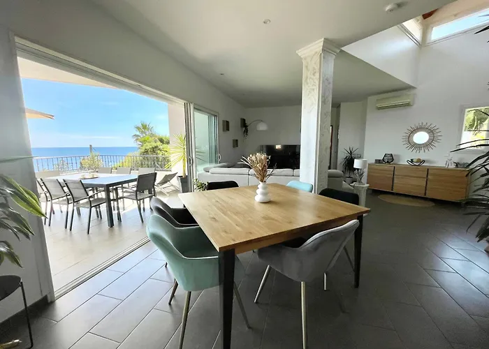 Selfoss Vue 300m De La 빌라 Saint-Raphaël